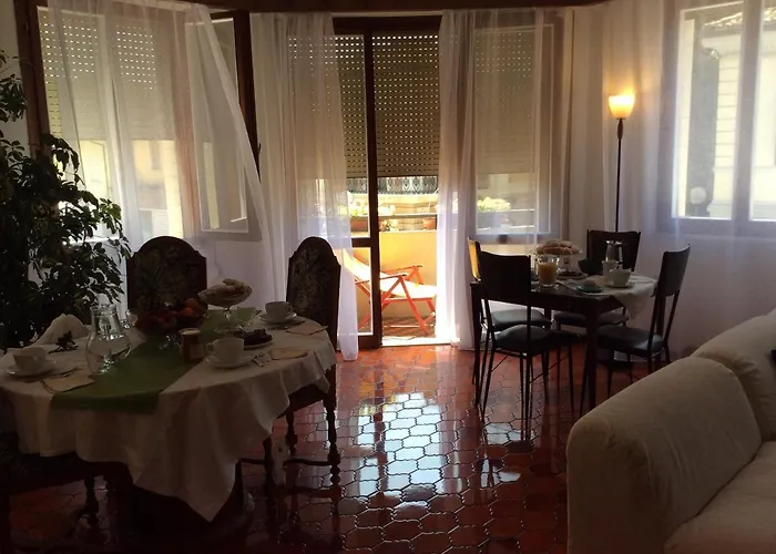 Manu Vintage Bed & Breakfast 3*