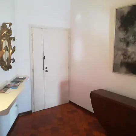 Manu Vintage Oda ve Kahvaltı 3*